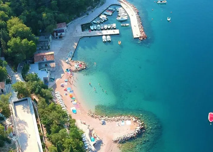 Mit Schoener Terrasse By Interhome