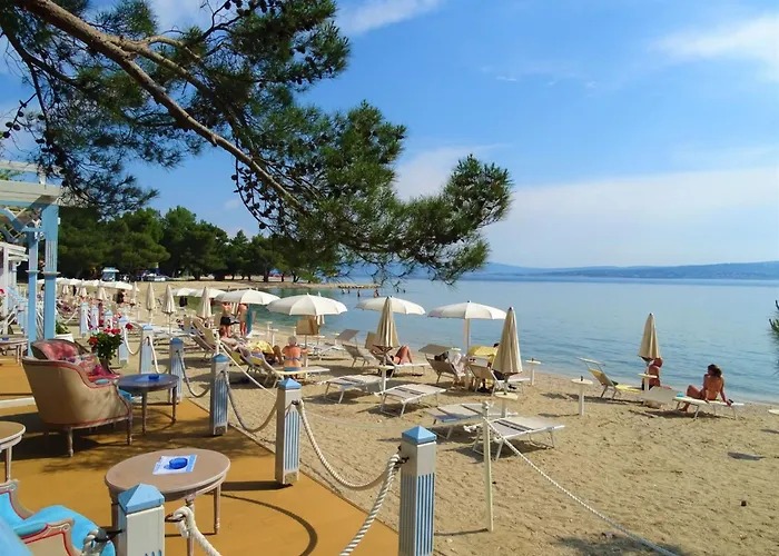 Mit Schoener Terrasse By Interhome * Dramalj