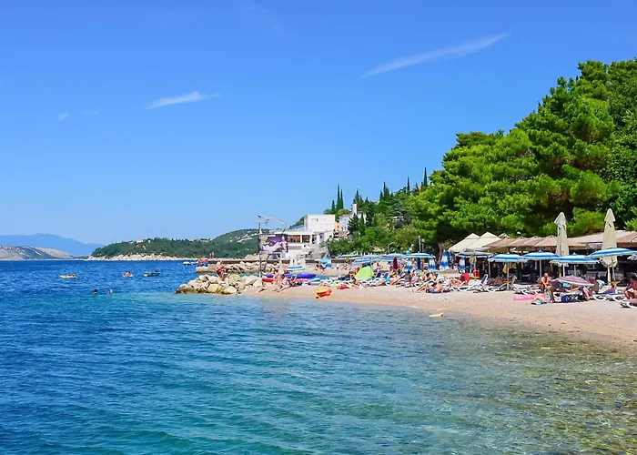 Mit Schoener Terrasse By Interhome Dramalj