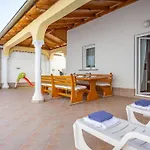 Mit Schoener Terrasse By Interhome Апартаменты Драмаль