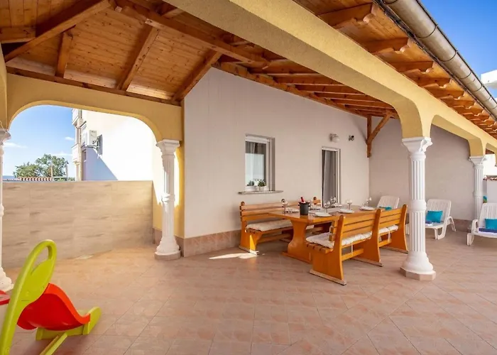 Mit Schoener Terrasse By Interhome Apartamento *