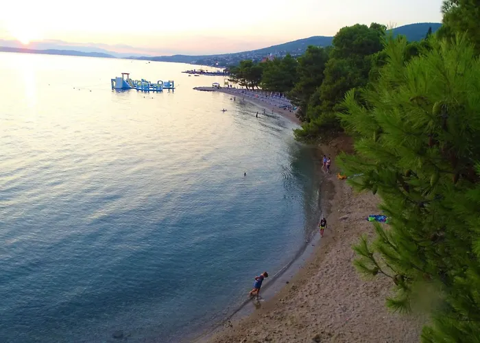 Mit Schoener Terrasse By Interhome * Dramalj